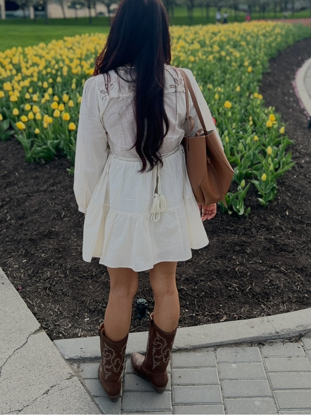 Zara Cream Embroidered Floral Dress - Picture 6 of 6